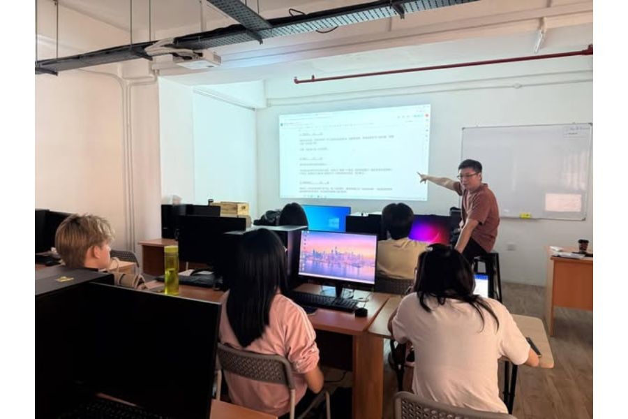 A first taste of short film making, unlocking the infinite possibilities of creation!